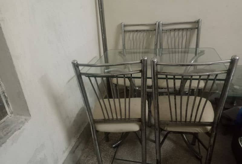 mirror table and 4 chairs 0