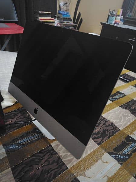 Apple iMac all in one 2017 8gb 1tb brought it from UK opportunity 0