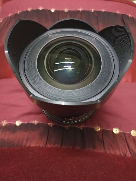 Samyang 14mm (3.1) Ultra-wide Cine lens 3