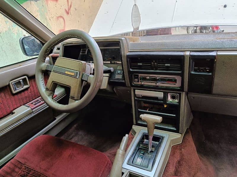 Nissan Laurel 1985 1