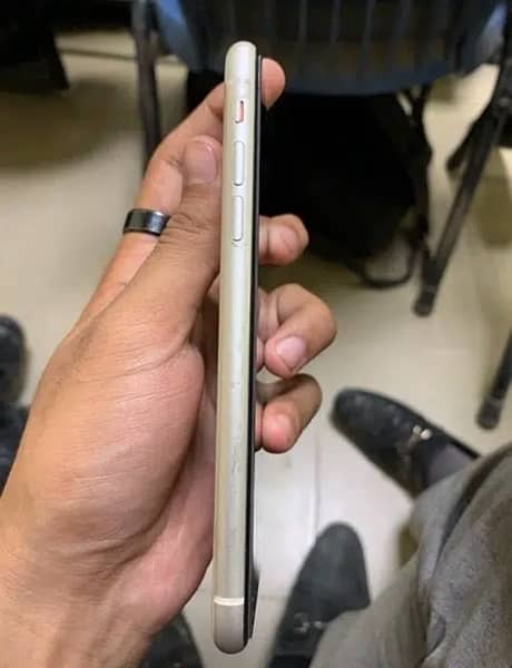 iphone 11 non pta with original charger 2