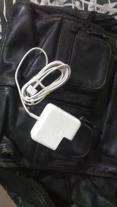 apple MacBook charger lowest price came from USA 0