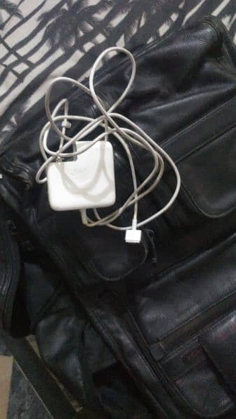 apple MacBook charger lowest price came from USA 2