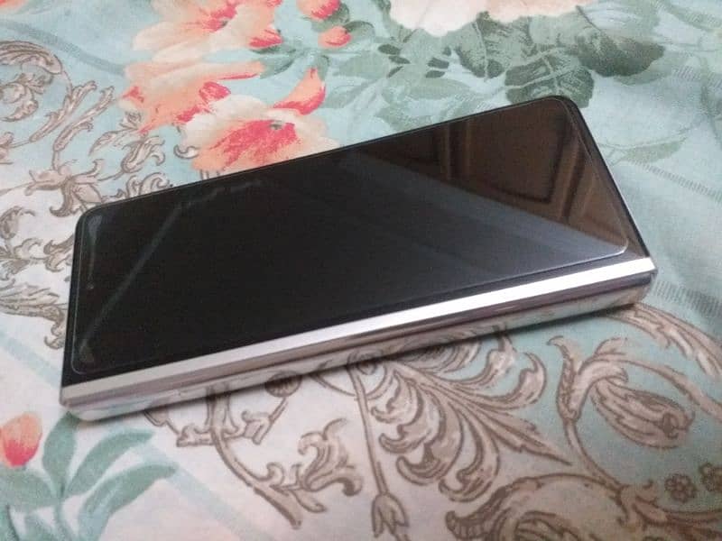 Samsung Galaxy Z Fold 3 (PTA Approved) 8