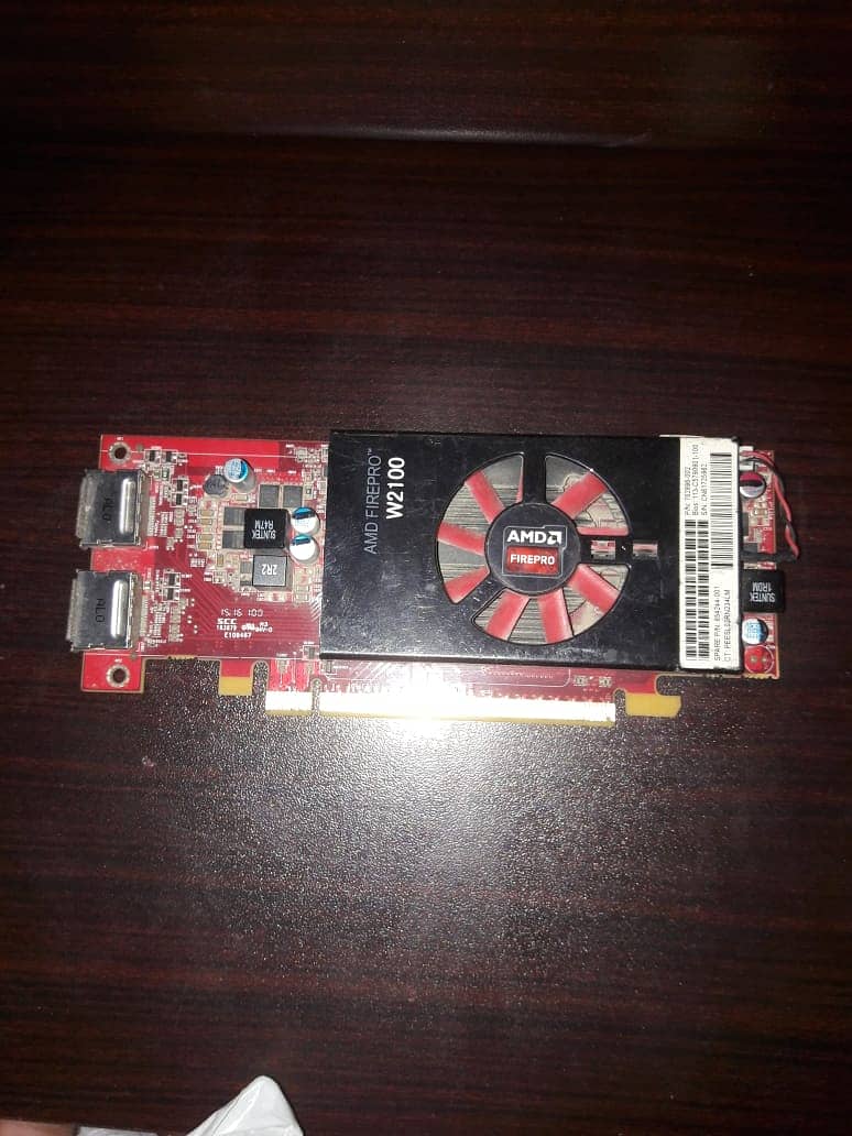 AMD Firepro W2100 (2GB) 0