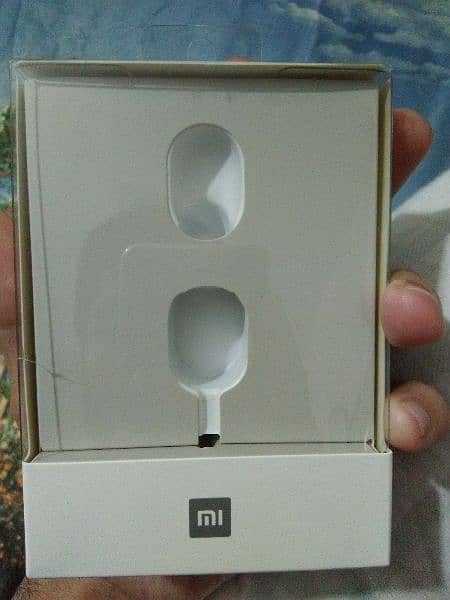 Xiaomi Wireless Bluetooth Earphone Mini Headset 1