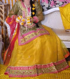 stylish bridal mehndi lehanga for sale or for rent
