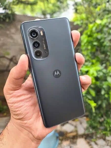 Motorola edge 2022 4