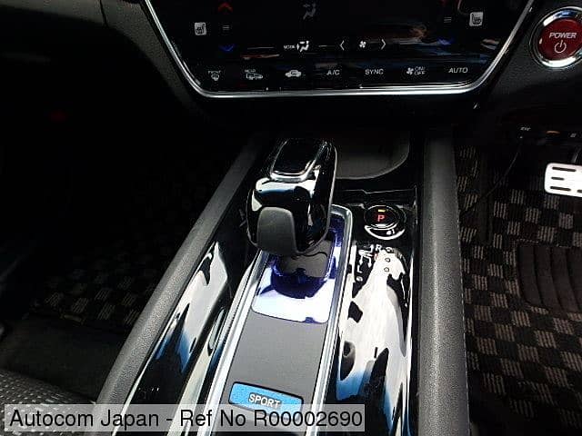 Honda Vezel Z Sensing, Pearl White 2016 Model Dec 21 Import unregister 14