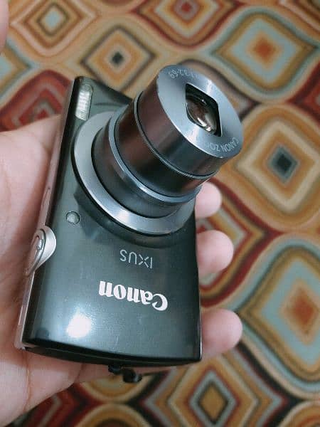 Canon IXUS Camera for sell 0