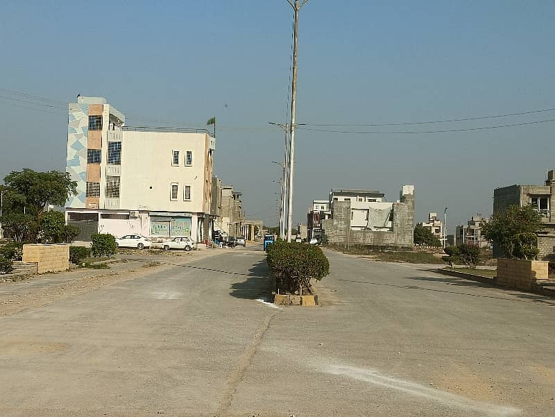 200 square yards commercial plot for sale in falaknaz dream city in