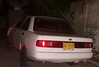 Nissan sunny 1992 / 1993 urgent sale in very good condition 5