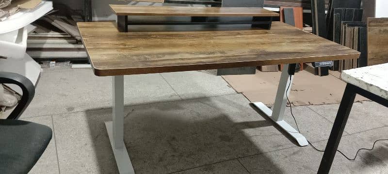 Electric table/height adjustable table/standing desk 2