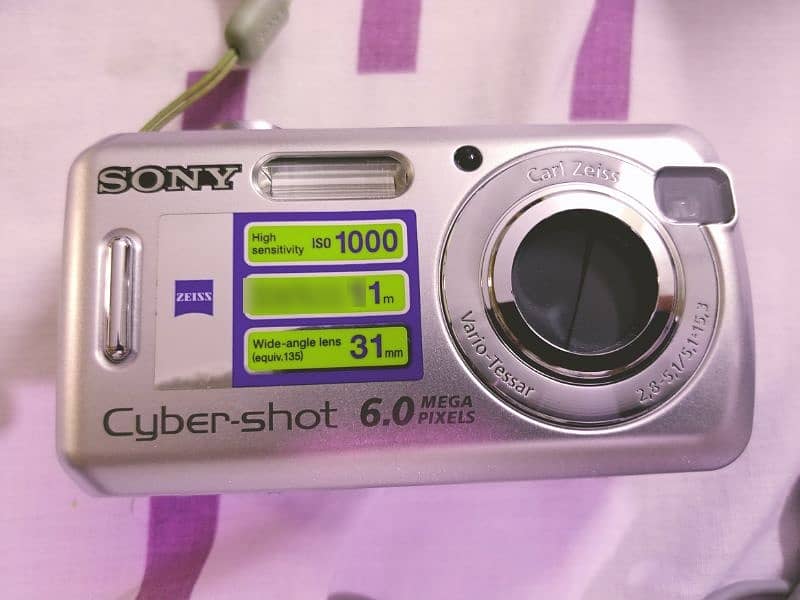 Sony original digital camera 9/10 4