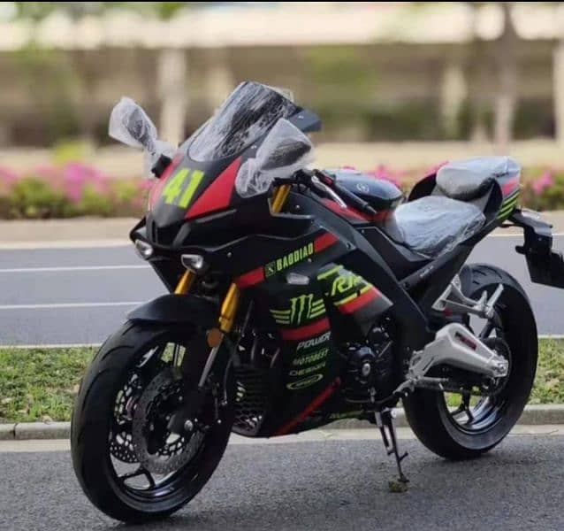 Yamaha R1M 400cc fresh import 0