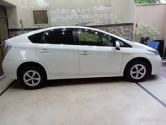 Toyota prius 2015 Pearl white