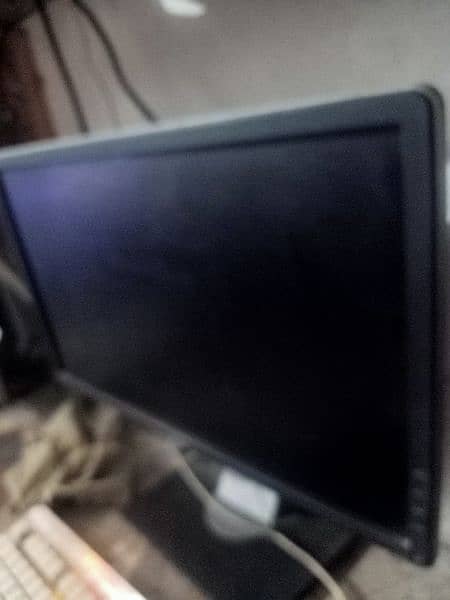 Dell 22 inch IPS Display 0