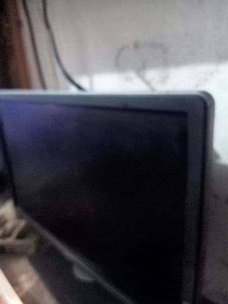 Dell 22 inch IPS Display 1