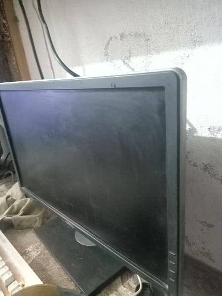 Dell 22 inch IPS Display 2