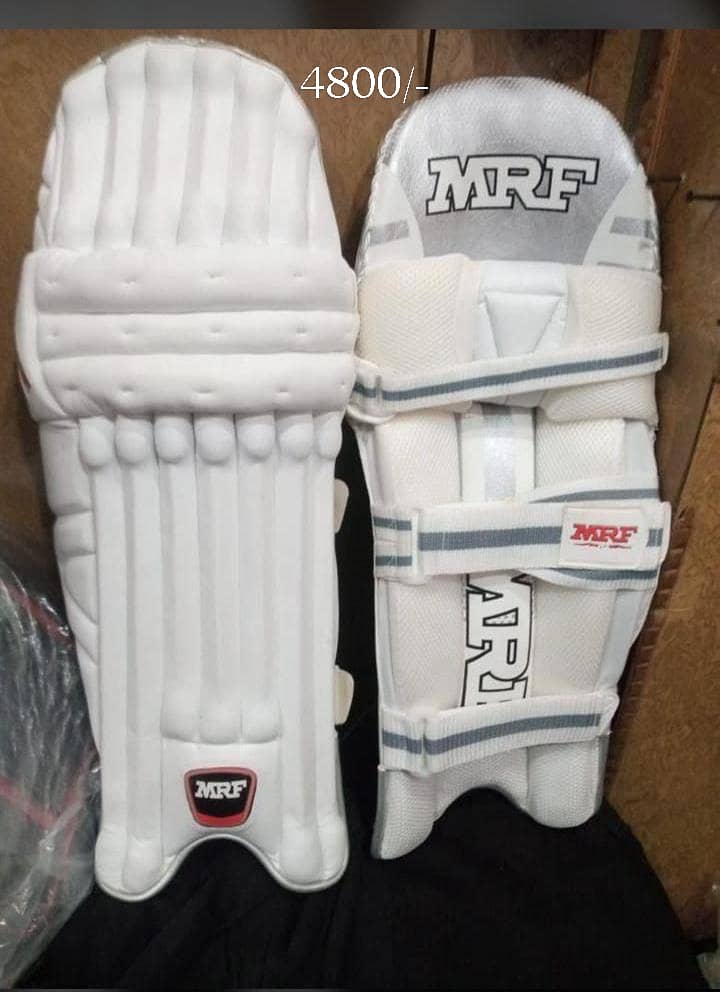 cricket pads 11