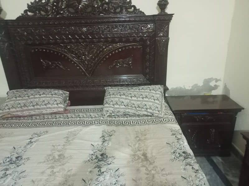 Chinuti wooden bed dresing 0/3/2/0/7/8/6/5/5/5/1 6
