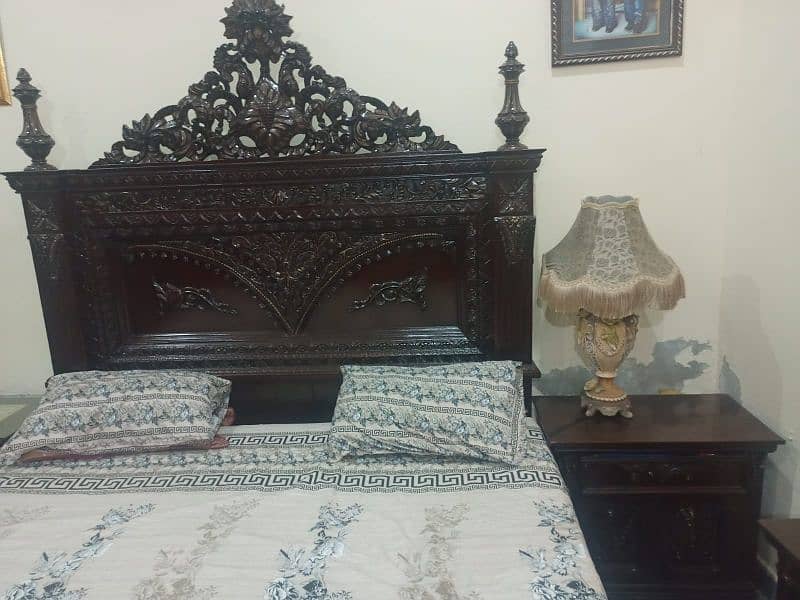 Chinuti wooden bed dresing 0/3/2/0/7/8/6/5/5/5/1 17