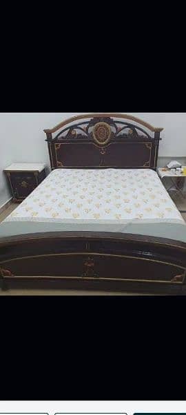 Double Bed With Complete Set 6
