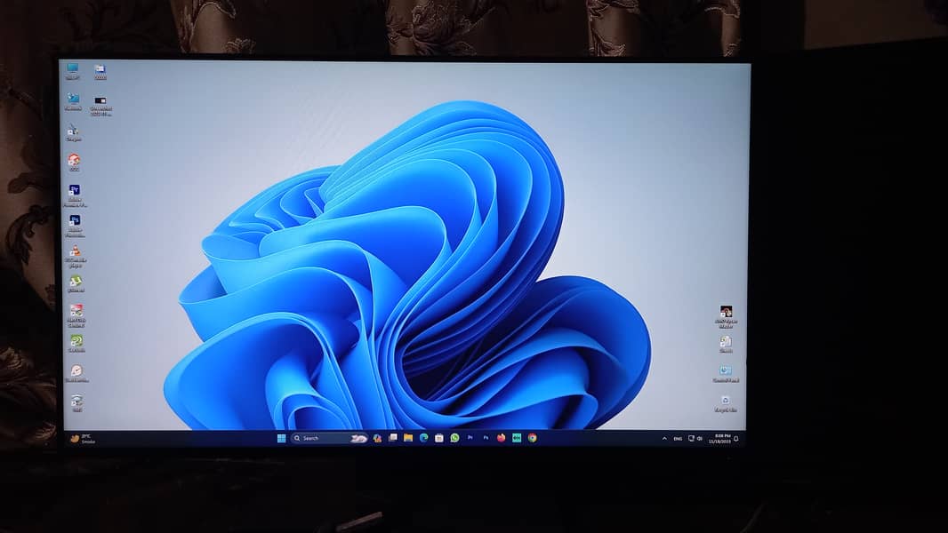 Dell Infinity Edge Ultra Sharp 24 inch all side Borderless IPS LED 0