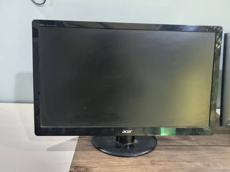 HP Acer Monitor Led screen 21 inchs 24inchs IPS  Gaming Pc , Ps4 Xbox 1