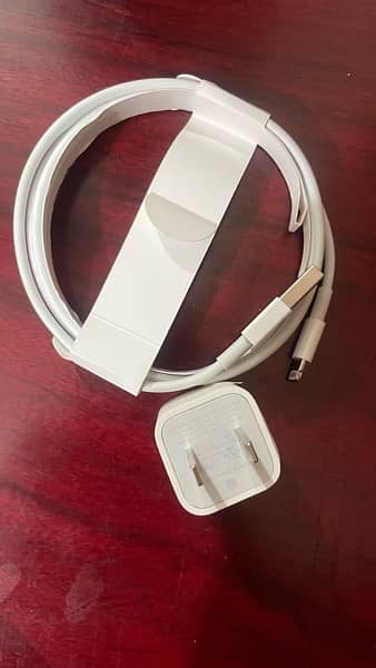 ORIGINAL OFFICIAL APPLE IPHONE ADAPTER + WIRE 3
