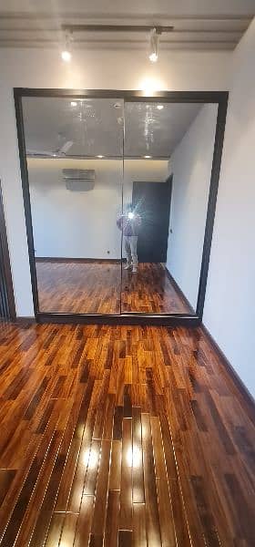 Wooden Floor, Wallpaper, vinyl floor, Window blinds, carpet tiles. 2