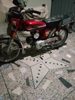 Yamaha royal YB100 2 stroke (1992 model) full geniune condition.