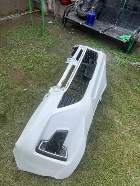 TOYOTA REVO FRONT BUMPER 1