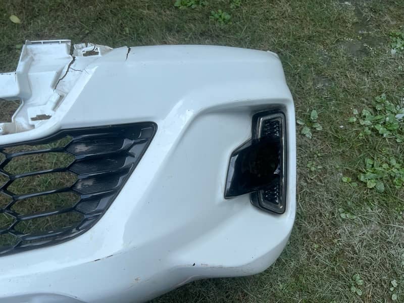 TOYOTA REVO FRONT BUMPER 4