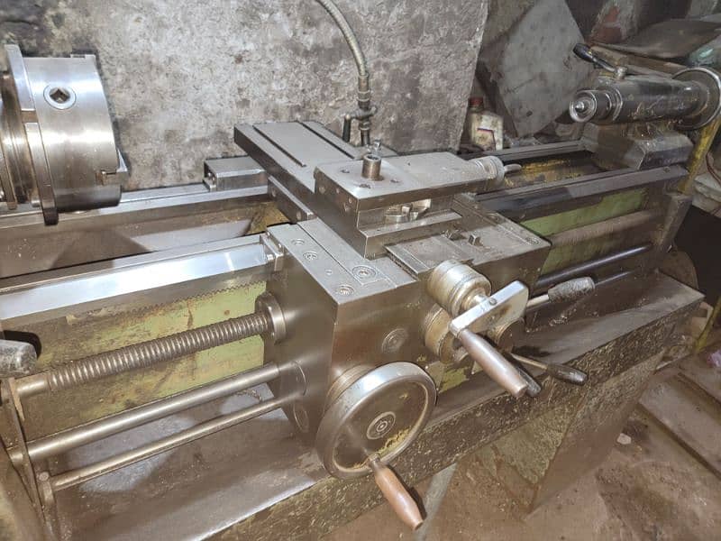 Lathe Machine (Made In Poland) 6 foot 1