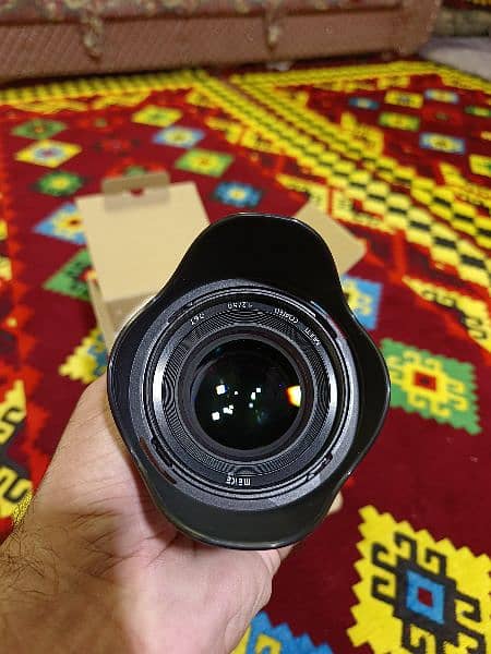 Meike MK-50mm F1.2  Manual Focus for Sony 4