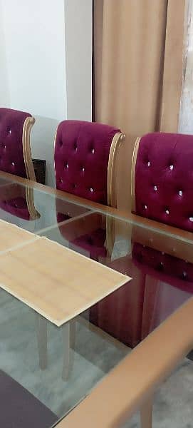 A beautiful 8chairs dinning table just as new. call on 03125128542. 1