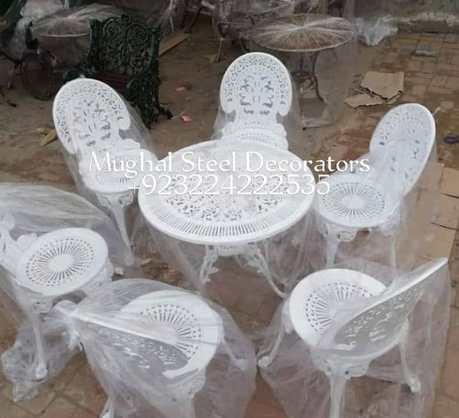 Outdoor Round 2 Chairs 1 Table Set 2