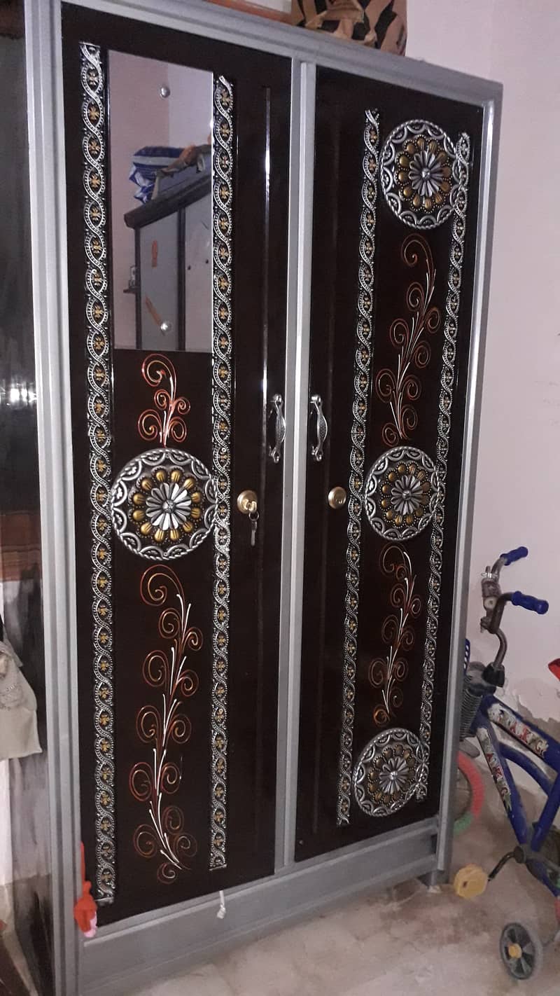 Beautiful Double Door Iron Almari For Sale. . 0