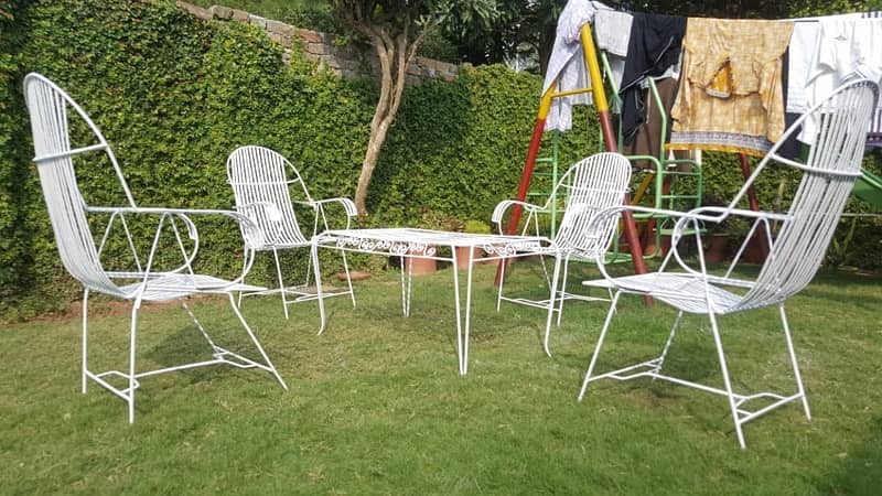 Garden Chairs with Table 3