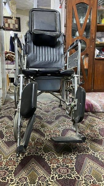 wheelchair with foot adjustable 1