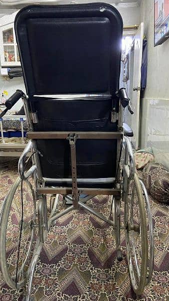 wheelchair with foot adjustable 2