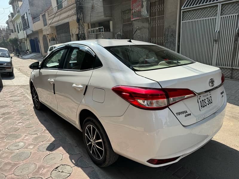 Toyota Yaris. ATIV2020/2021 5