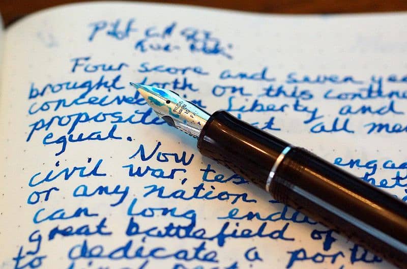 Expert Writer or Data entry 4