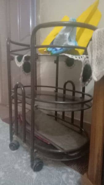 Tea trolley available for Sale 1