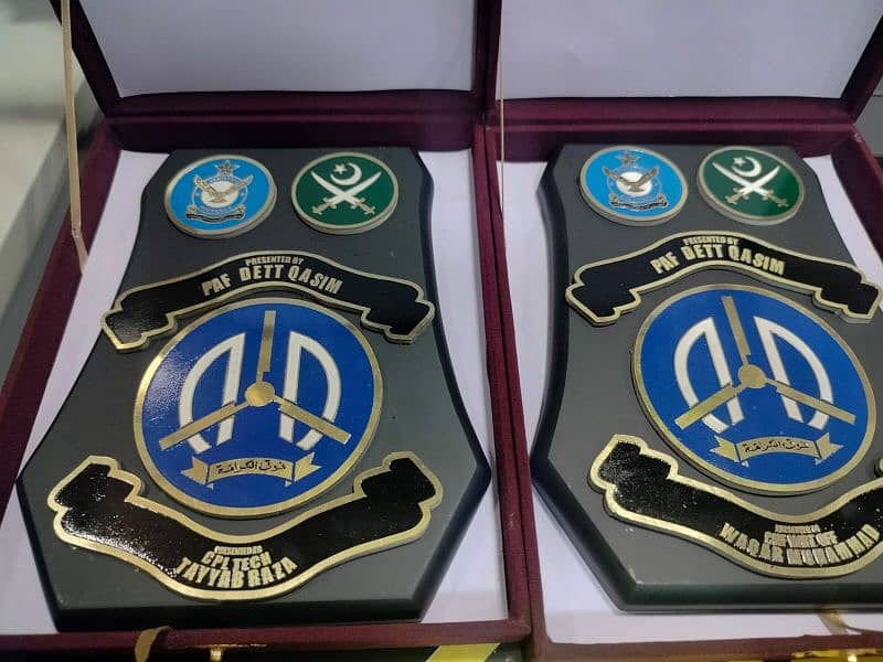 Specialist in shields awards medals Souvenir 18