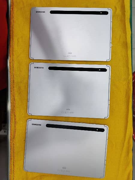 Samsung tab s8 (8+128) with s pen 5
