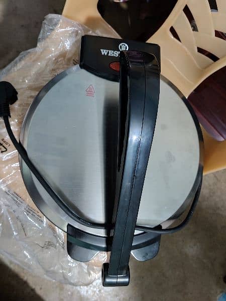 Westpoint Deluxe Roti maker 8