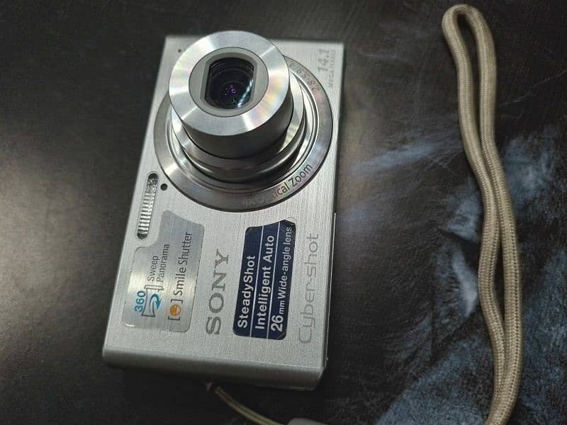 Sony Digital Camera 14.1 Megapixel 4x Optical Zoom 0