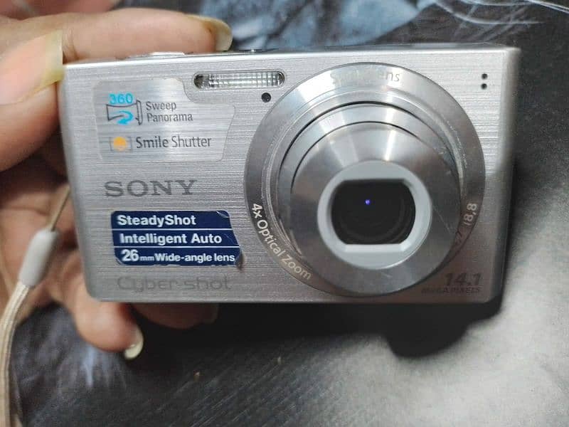Sony Digital Camera 14.1 Megapixel 4x Optical Zoom 1